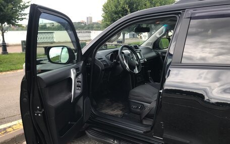 Toyota Land Cruiser Prado 150 рестайлинг 2, 2015 год, 3 900 000 рублей, 7 фотография