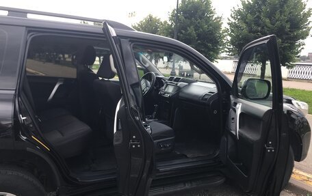 Toyota Land Cruiser Prado 150 рестайлинг 2, 2015 год, 3 900 000 рублей, 10 фотография