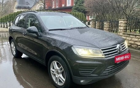 Volkswagen Touareg III, 2016 год, 2 900 000 рублей, 3 фотография