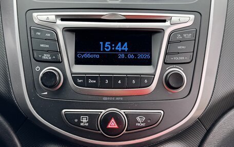 Hyundai Solaris II рестайлинг, 2016 год, 1 100 000 рублей, 19 фотография