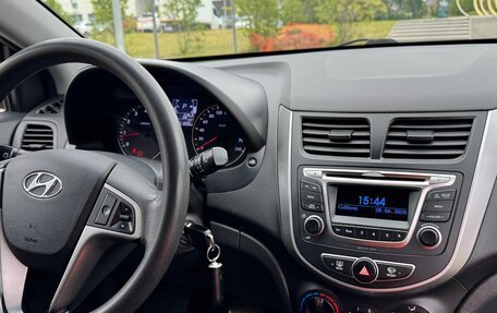 Hyundai Solaris II рестайлинг, 2016 год, 1 100 000 рублей, 18 фотография