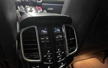 Porsche Cayenne III, 2011 год, 1 420 000 рублей, 22 фотография