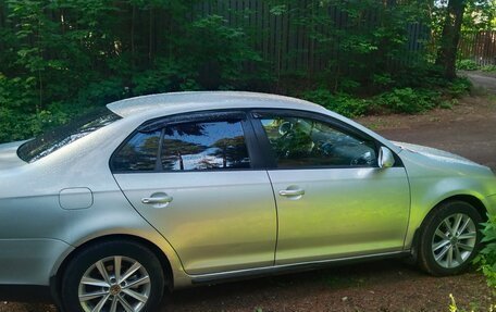 Volkswagen Jetta VI, 2010 год, 499 999 рублей, 5 фотография