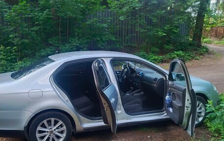 Volkswagen Jetta VI, 2010 год, 499 999 рублей, 7 фотография
