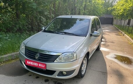 Renault Logan I, 2012 год, 595 000 рублей, 1 фотография