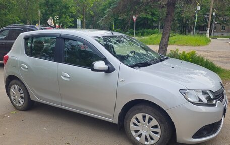 Renault Sandero II рестайлинг, 2014 год, 770 000 рублей, 1 фотография