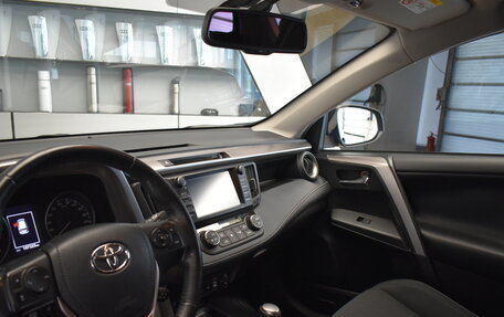 Toyota RAV4, 2019 год, 2 567 000 рублей, 28 фотография