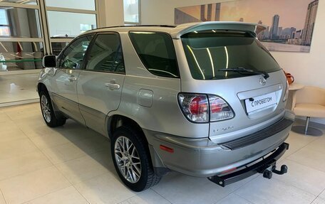 Lexus RX IV рестайлинг, 2001 год, 900 000 рублей, 6 фотография