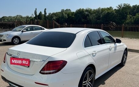 Mercedes-Benz E-Класс, 2019 год, 3 500 000 рублей, 3 фотография