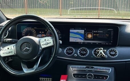 Mercedes-Benz E-Класс, 2019 год, 3 500 000 рублей, 16 фотография