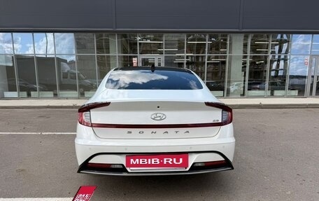 Hyundai Sonata VIII, 2022 год, 4 750 000 рублей, 5 фотография
