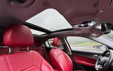 Alfa Romeo Stelvio, 2019 год, 2 450 000 рублей, 12 фотография