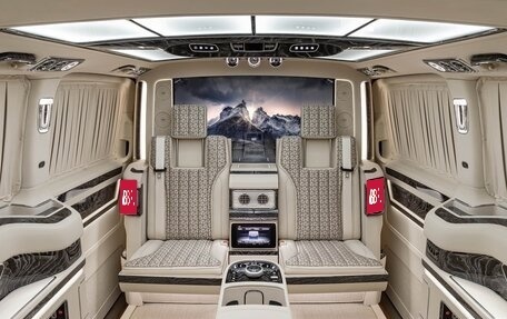 Mercedes-Benz V-Класс, 2025 год, 47 000 000 рублей, 4 фотография