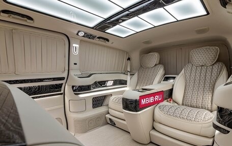 Mercedes-Benz V-Класс, 2025 год, 47 000 000 рублей, 8 фотография
