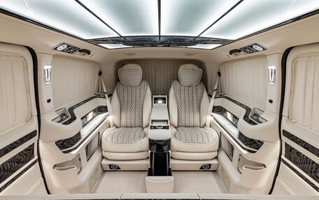 Mercedes-Benz V-Класс, 2025 год, 47 000 000 рублей, 24 фотография