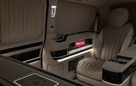 Mercedes-Benz V-Класс, 2025 год, 47 000 000 рублей, 40 фотография