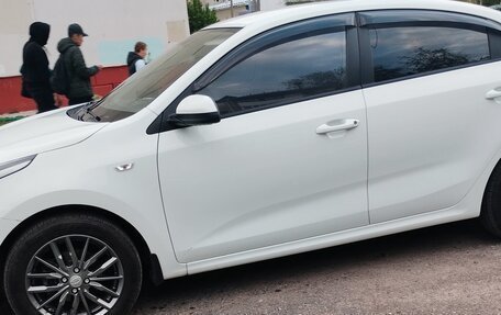 KIA Rio IV, 2018 год, 1 500 000 рублей, 1 фотография