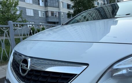 Opel Astra J, 2011 год, 629 000 рублей, 3 фотография
