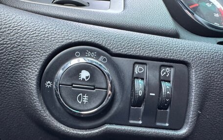 Opel Astra J, 2011 год, 629 000 рублей, 18 фотография