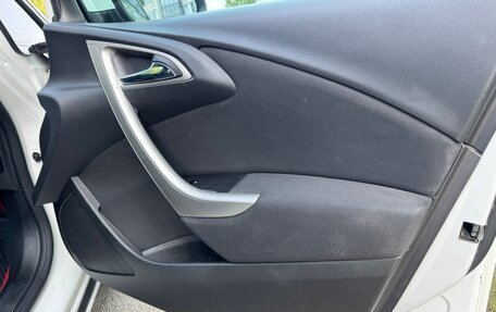 Opel Astra J, 2011 год, 629 000 рублей, 17 фотография