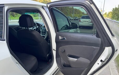 Opel Astra J, 2011 год, 629 000 рублей, 16 фотография