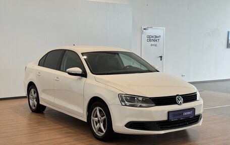 Volkswagen Jetta VI, 2011 год, 770 000 рублей, 3 фотография