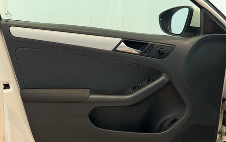 Volkswagen Jetta VI, 2011 год, 770 000 рублей, 15 фотография