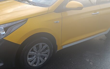 Hyundai Solaris II рестайлинг, 2017 год, 760 000 рублей, 3 фотография