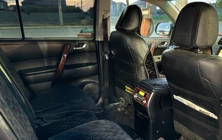 Toyota Highlander III, 2011 год, 1 900 000 рублей, 11 фотография