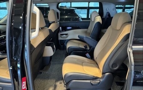 KIA Carnival, 2021 год, 2 820 000 рублей, 9 фотография