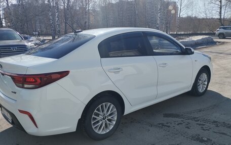 KIA Rio IV, 2018 год, 1 500 000 рублей, 10 фотография