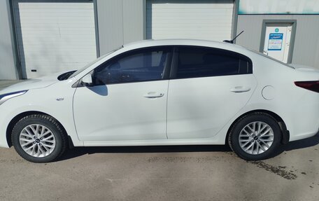KIA Rio IV, 2018 год, 1 500 000 рублей, 8 фотография