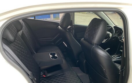 Mazda 3, 2015 год, 1 370 000 рублей, 8 фотография