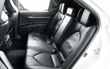 Toyota Camry, 2019 год, 2 449 000 рублей, 9 фотография