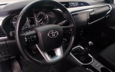 Toyota Hilux VIII, 2021 год, 3 699 000 рублей, 6 фотография