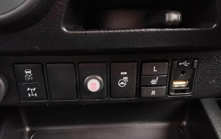 Toyota Hilux VIII, 2021 год, 3 699 000 рублей, 19 фотография