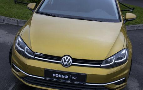 Volkswagen Golf VII, 2018 год, 2 200 000 рублей, 21 фотография