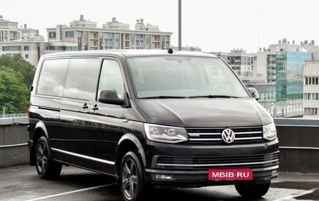 Volkswagen Caravelle T6 рестайлинг, 2017 год, 3 598 000 рублей, 3 фотография
