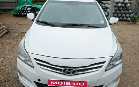 Hyundai Solaris II рестайлинг, 2014 год, 550 000 рублей, 1 фотография