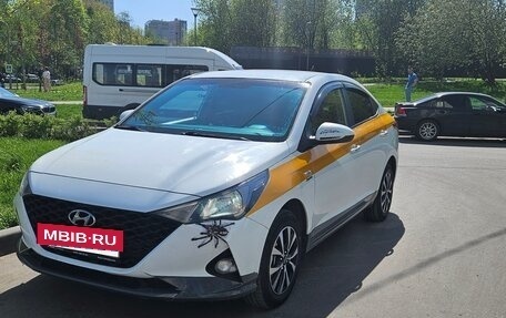 Hyundai Solaris II рестайлинг, 2020 год, 1 000 000 рублей, 4 фотография