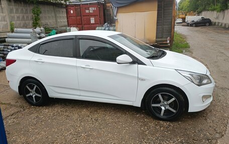 Hyundai Solaris II рестайлинг, 2014 год, 550 000 рублей, 3 фотография