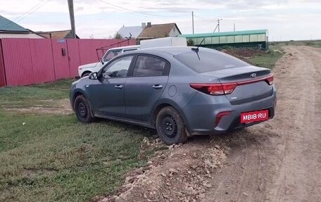 KIA Rio IV, 2019 год, 1 300 000 рублей, 2 фотография