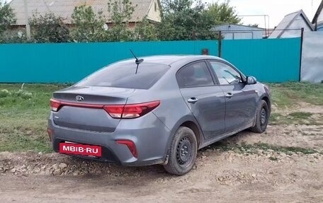 KIA Rio IV, 2019 год, 1 300 000 рублей, 4 фотография