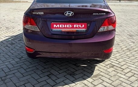 Hyundai Solaris II рестайлинг, 2011 год, 835 000 рублей, 2 фотография