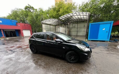 Hyundai Solaris II рестайлинг, 2011 год, 600 000 рублей, 4 фотография