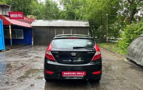 Hyundai Solaris II рестайлинг, 2011 год, 600 000 рублей, 2 фотография