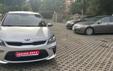 KIA Rio IV, 2018 год, 1 350 000 рублей, 6 фотография