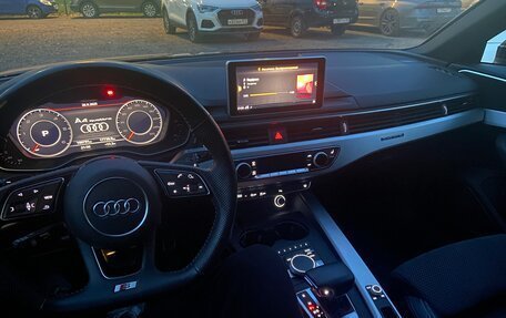 Audi A4, 2019 год, 3 500 000 рублей, 8 фотография