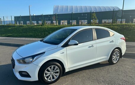 Hyundai Solaris II рестайлинг, 2019 год, 1 490 000 рублей, 2 фотография