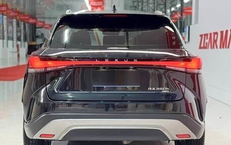Lexus RX IV рестайлинг, 2024 год, 6 300 000 рублей, 9 фотография